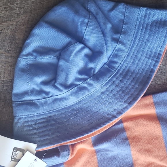 Specialty Baby onsie with hat, 18 month, NWT - Picture 3 of 8